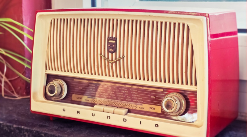 Un siglo de radio cubana